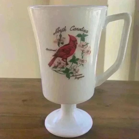 Vintage North Carolina Red Cardinal/American Dogwood Fire King Souvenier Mug/Cup - Picture 2 of 10